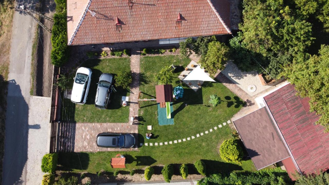 Harmonia Paraszthaz Es Apartman Поросло Экстерьер фото